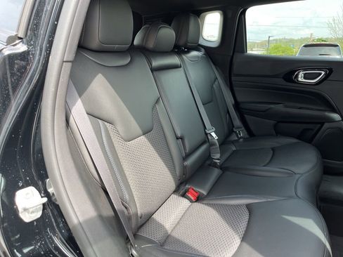 New 2026 Jeep Compass Latitude image 21