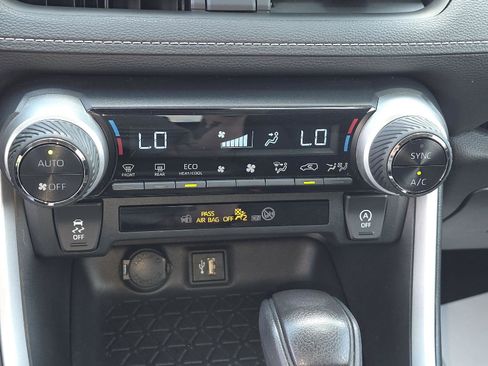 Used 2023 Toyota RAV4 XLE image 20