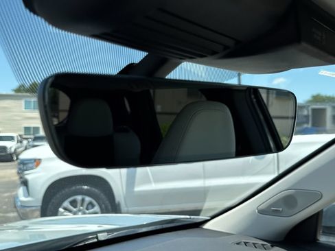 New 2026 Mitsubishi Outlander SE FWD image 24