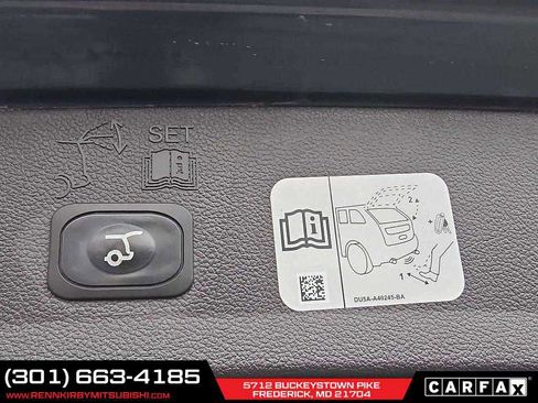 Used 2019 Ford Escape Titanium image 11