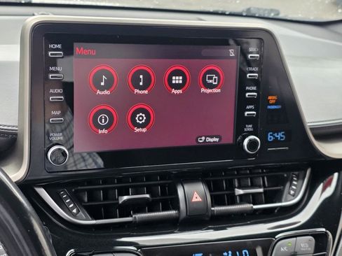 Used 2019 Toyota C-HR XLE FWD image 12