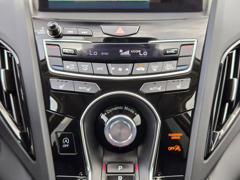 Used 2025 Acura RDX SH-AWD w/ Technology Package image 17