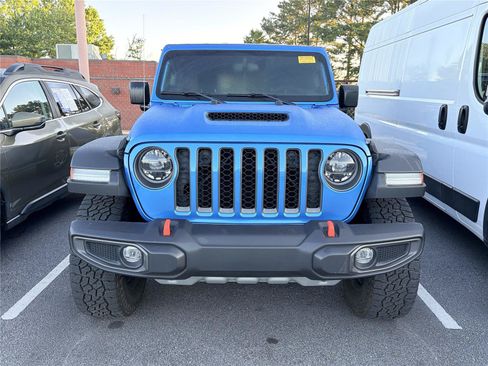 Used 2023 Jeep Gladiator Mojave w/ Cold Weather Group AWD/4WD image 2