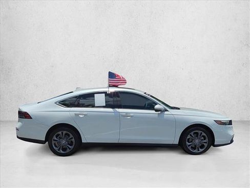 Used 2023 Honda Accord EX image 4
