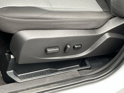 Used 2017 Ford Escape SE AWD/4WD image 10