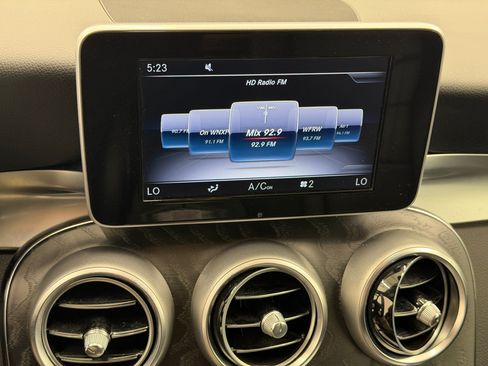 Used 2018 Mercedes-Benz GLC 300 4MATIC image 20