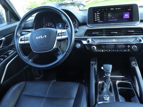 Used 2022 Kia Telluride EX w/ EX Premium Package FWD image 27