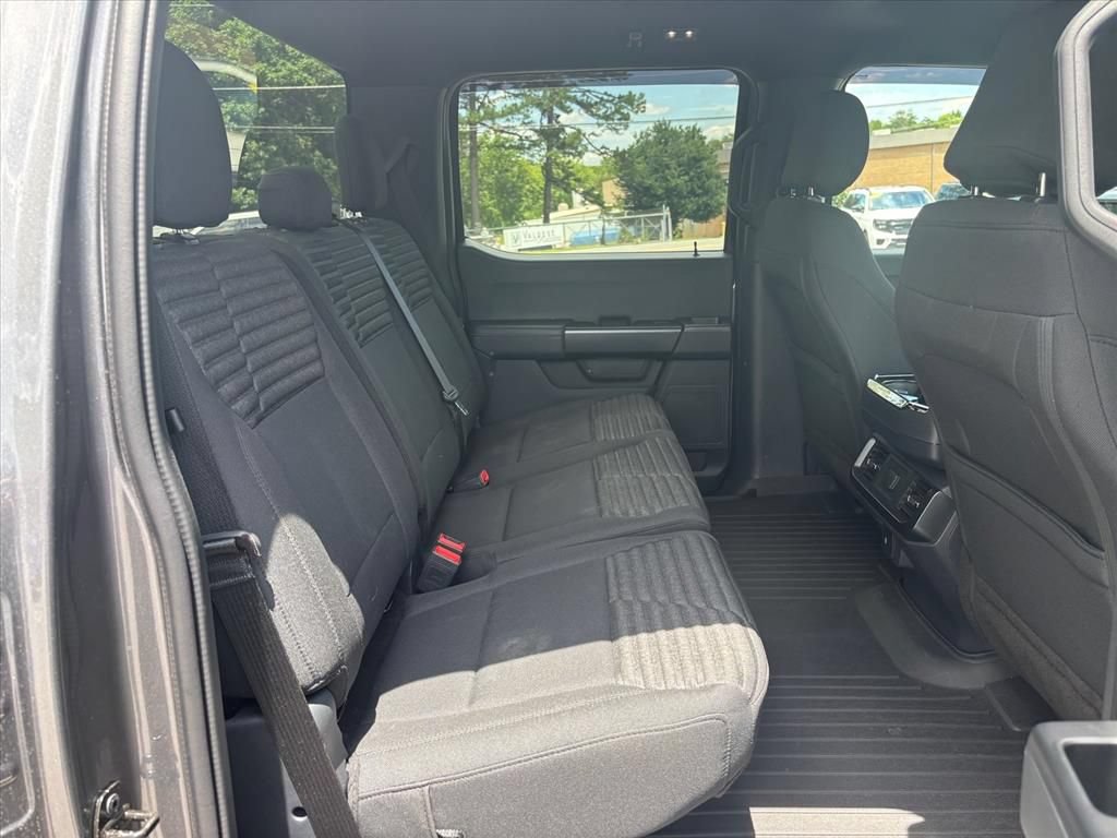 Used 2021 Ford F150 XL w/ STX Appearance Package RWD image 12