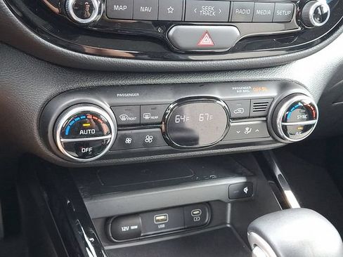 Used 2023 Kia Soul GT-Line FWD image 15