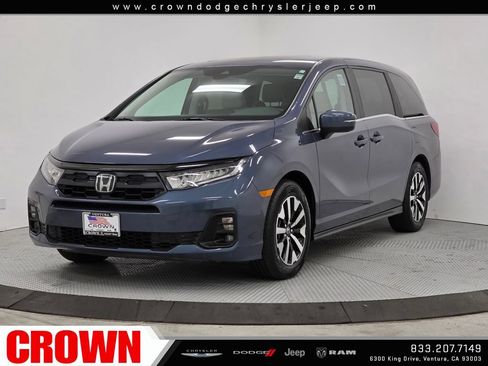 Used 2025 Honda Odyssey EX-L image 3