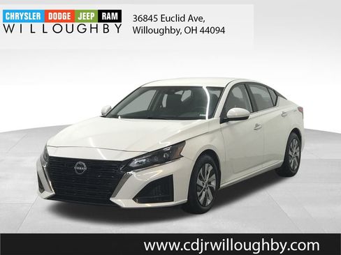 Used 2023 Nissan Altima 2.5 S image 1