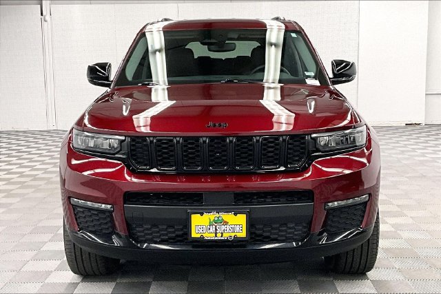 Used 2023 Jeep Grand Cherokee L Limited w/ Black Appearance Package AWD/4WD image 4