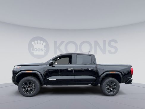 New 2025 GMC Canyon Elevation w/ Convenience Package image 2