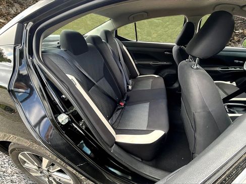 Used 2021 Nissan Versa SV image 25