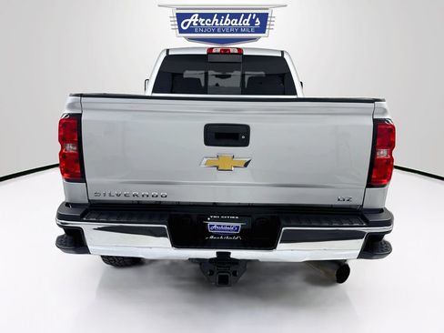 Used 2019 Chevrolet Silverado 3500 LTZ AWD/4WD image 7
