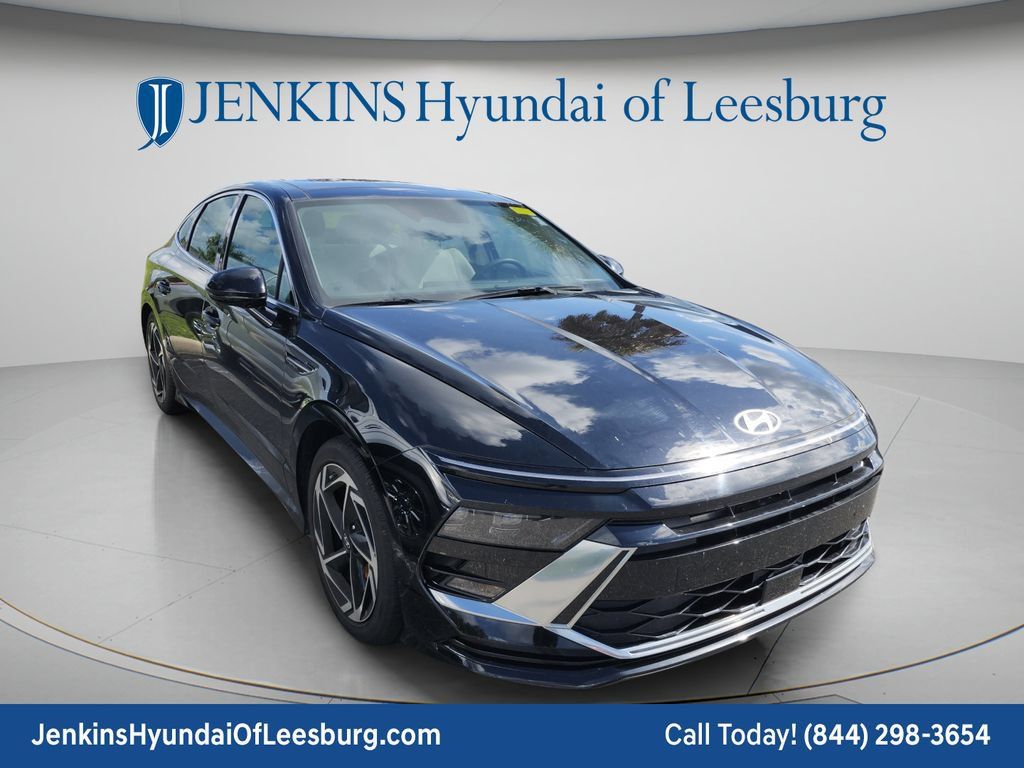 Certified 2024 Hyundai Sonata SEL w/ Convenience Package FWD image 1
