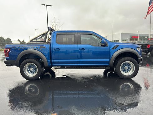 Used 2018 Ford F150 Raptor w/ Equipment Group 802A Luxury image 2