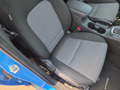 Used 2019 Hyundai Kona SEL AWD/4WD image 16