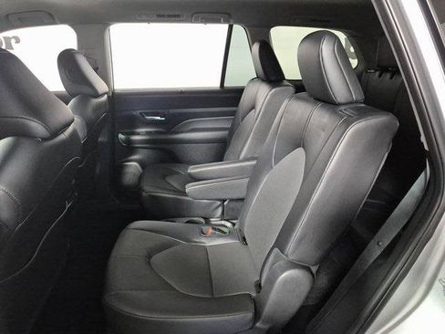 Certified 2024 Toyota Grand Highlander XLE image 23