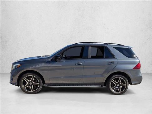 Used 2019 Mercedes-Benz GLE 400 4MATIC w/ Premium 2 Package image 9