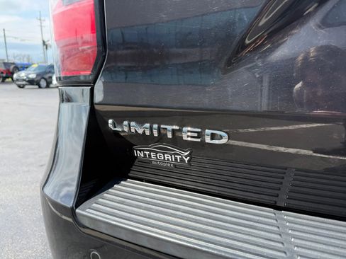 Used 2019 Ford Expedition Limited w/ Equipment Group 301A image 47