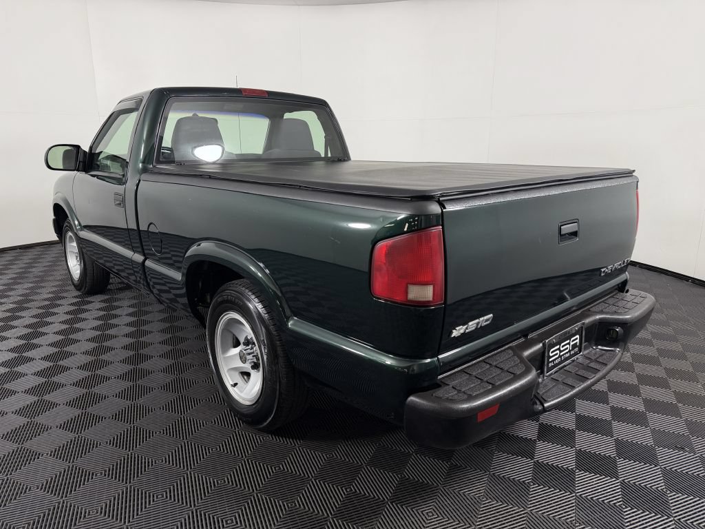 Used 2003 Chevrolet S10 Pickup 2WD Regular Cab image 9