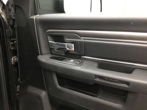 Used 2022 RAM 1500 Warlock AWD/4WD image 18