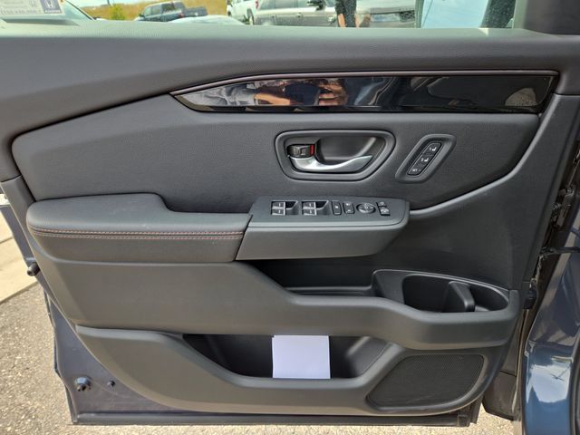 Used 2026 Honda Pilot TrailSport image 17