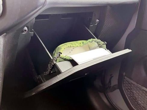 Certified 2022 Jeep Wrangler Unlimited Sahara w/ Cold Weather Group image 26