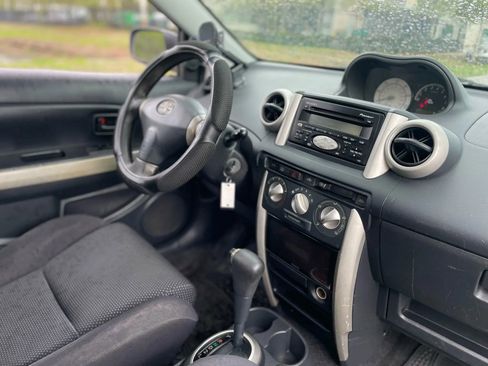 Used 2004 Scion xA FWD image 17