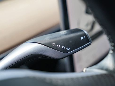 Used 2018 Tesla Model 3 Long Range image 18