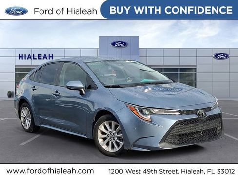 Used 2021 Toyota Corolla LE w/ LE Convenience Package FWD image 1