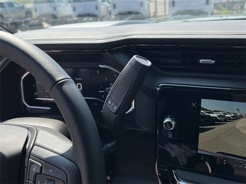 New 2025 GMC Sierra 2500 AT4X image 16