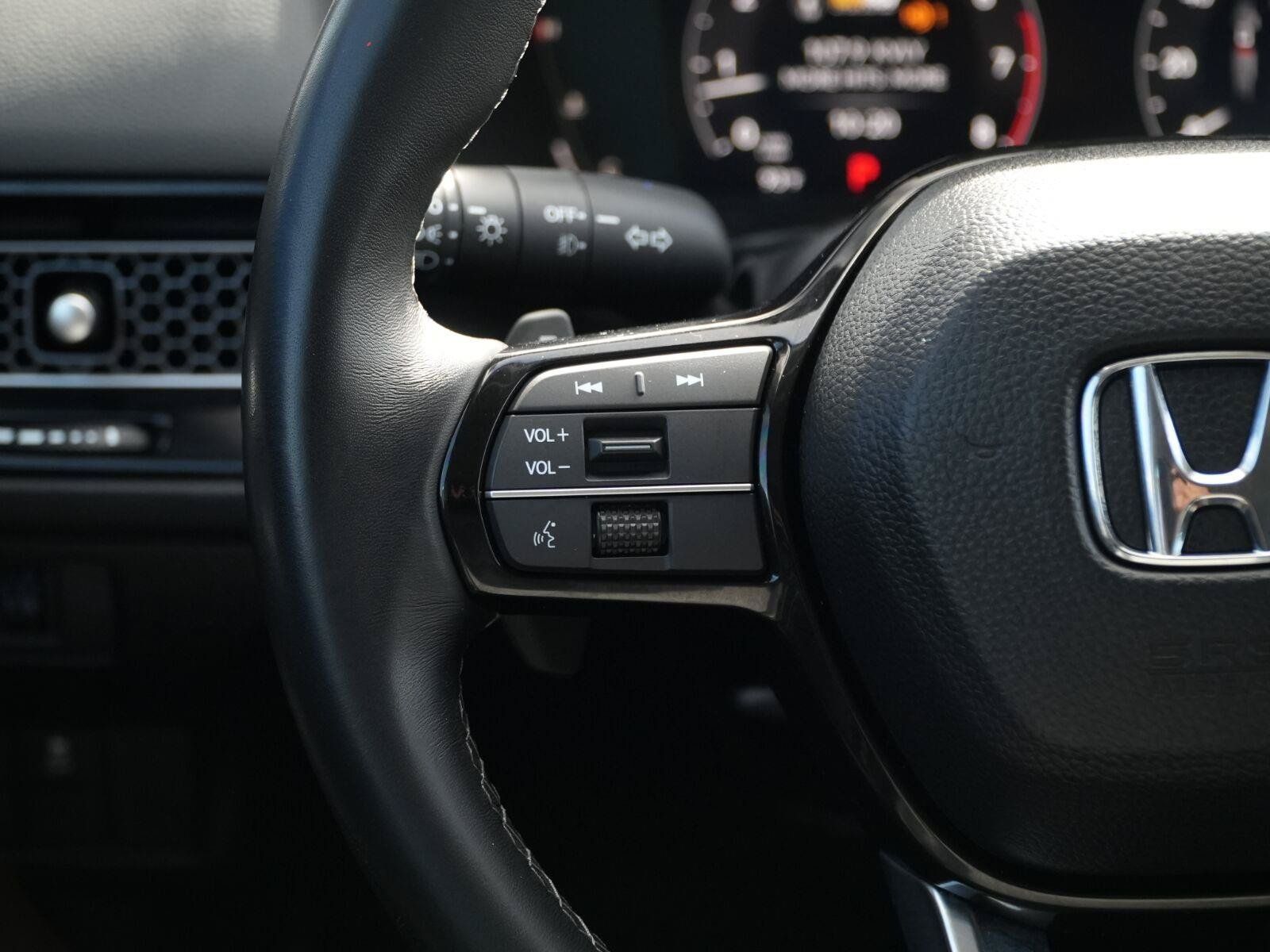 Used 2023 Honda Civic Touring image 22