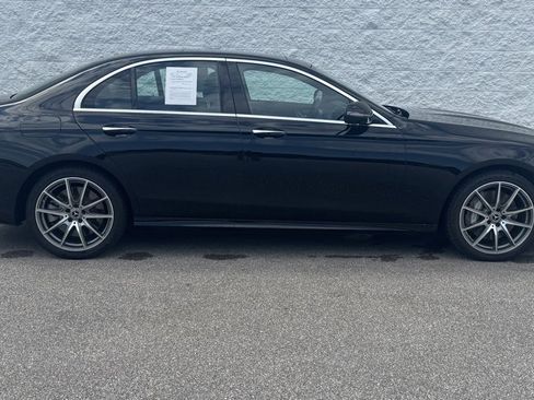 Used 2021 Mercedes-Benz E 450 4MATIC Sedan image 2