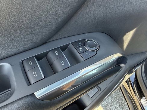 New 2026 Chevrolet Traverse High Country image 12