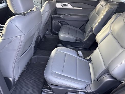 New 2026 Ford Explorer Active w/ Active Comfort Package image 20