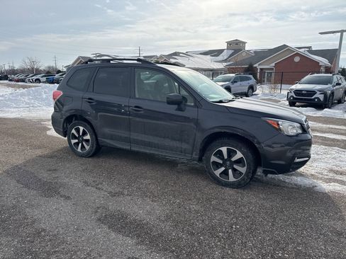 Used 2018 Subaru Forester 2.5i Premium image 9