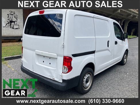 Used 2018 Chevrolet City Express LT image 4