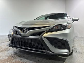 Used 2024 Toyota Camry SE video 3
