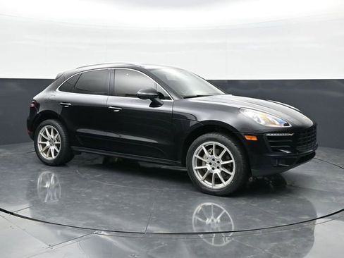 Used 2018 Porsche Macan S AWD/4WD image 3