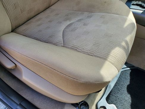 Used 2011 Toyota RAV4 2WD w/ Base L4 Extra Value Pkg image 37