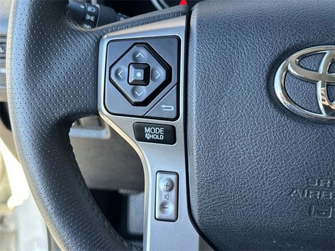 Used 2016 Toyota 4Runner SR5 image 24