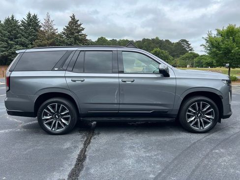 Used 2021 Cadillac Escalade Sport Platinum w/ Heavy-Duty Trailer Package AWD/4WD image 29