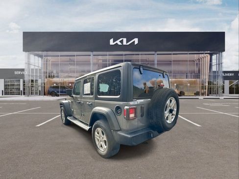 Used 2021 Jeep Wrangler Unlimited Sport image 6