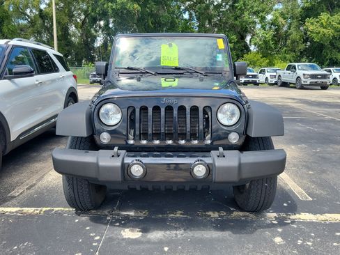 Used 2017 Jeep Wrangler Sport AWD/4WD image 2