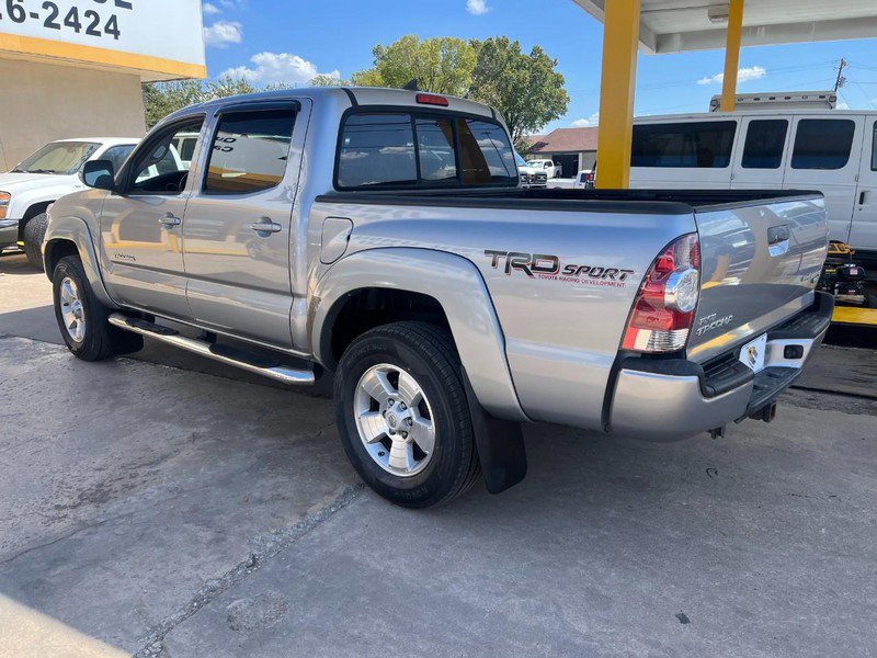 Used 2015 Toyota Tacoma PreRunner w/ TRD Sport Package RWD image 4