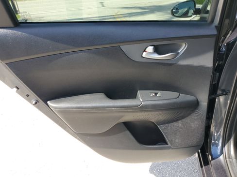 Used 2019 Kia Forte LXS image 27