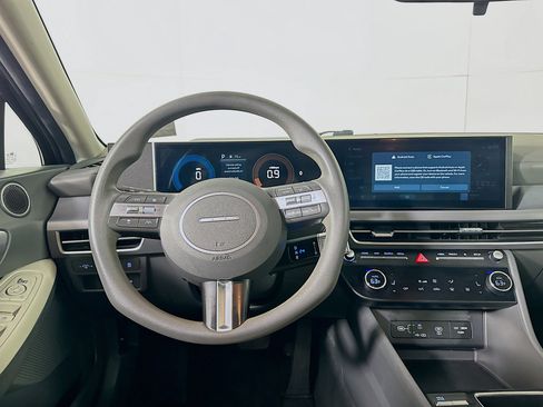 Used 2024 Hyundai Sonata SEL image 17
