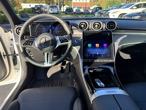 Used 2025 Mercedes-Benz C 300 4MATIC Sedan image 14